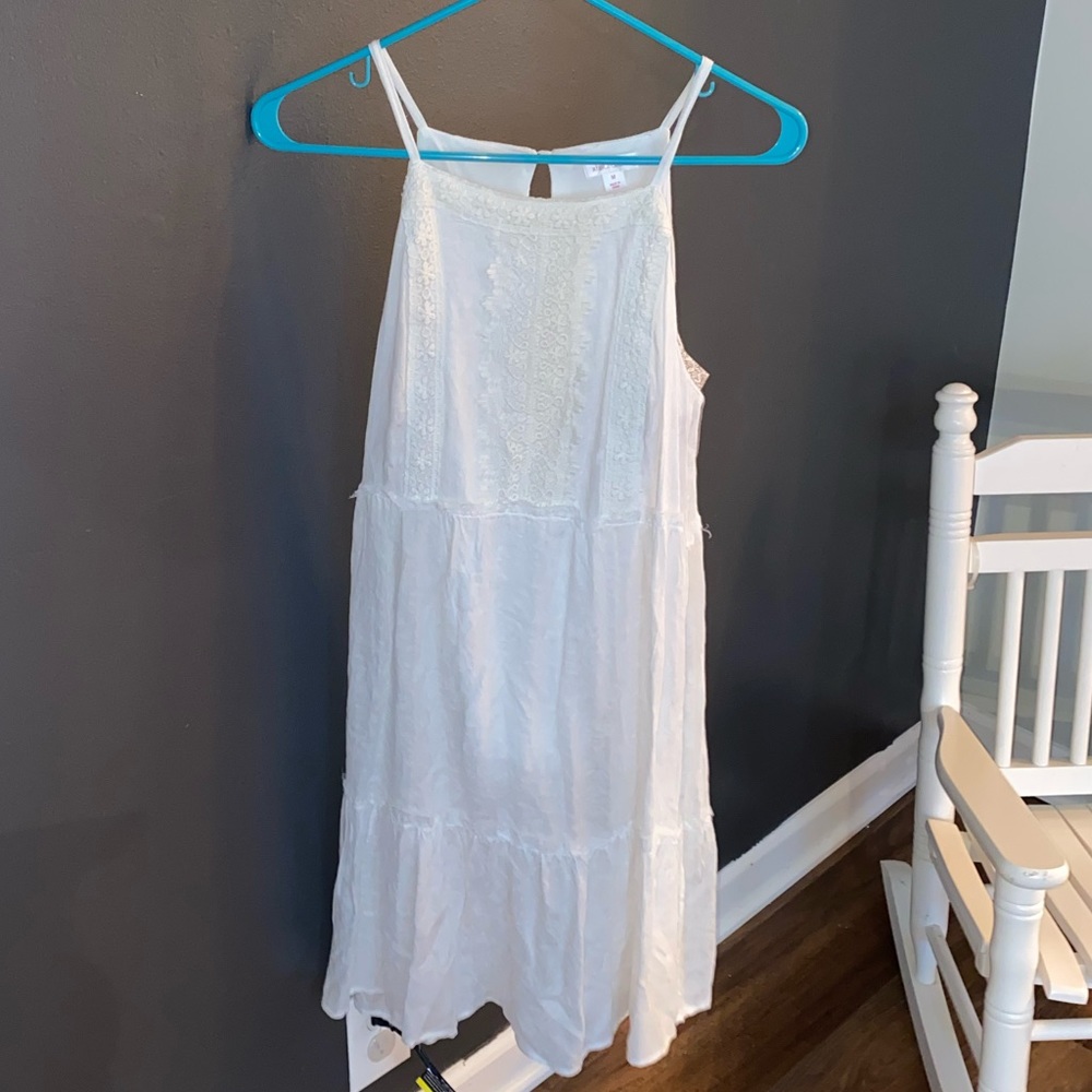 Xhilaration white flowy dress